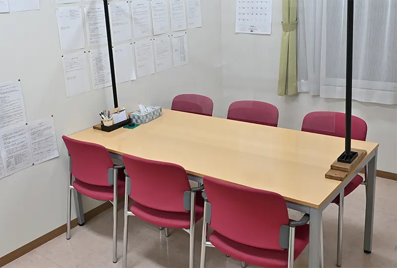 こちょうらんの事務所内